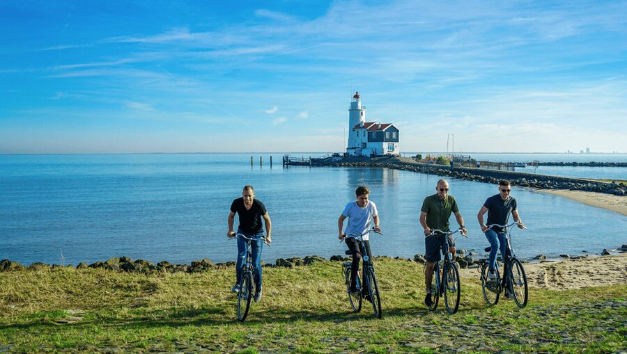 Volendam: Bike Rental including Highlights-Routes - Price and value: is $23 a fair deal for this route day?