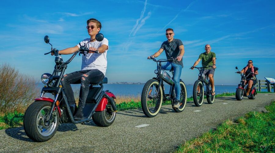 Volendam: E-Scooter Rental - Should you book this Volendam E-scooter rental?