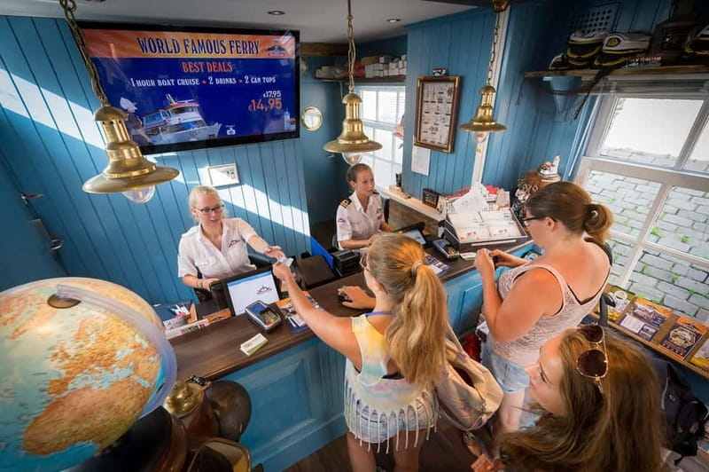 Volendam: Express Boat Cruise to Marken Island - Sailing times: how to avoid getting caught on the dock