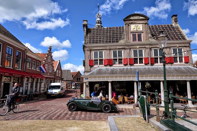 Volendam & Marken Private Tour in luxury Jaguar S Type 1/2 day - Cllogs, crafts, and the photo options you can skip