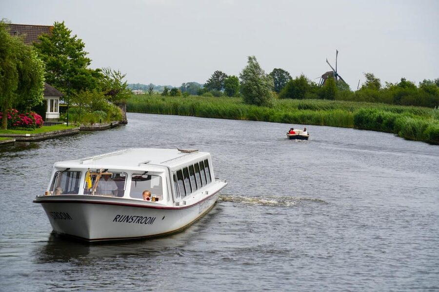 Warmond: Windmill Cruise and Keukenhof Entry Ticket - The windmill views in the Groene Hart: what to expect beyond the posters