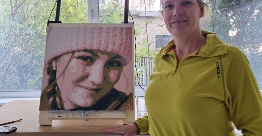 Zaandam: Paint a Perfect Portrait workshop - Inside the studio: the small-group vibe and what you’re really buying