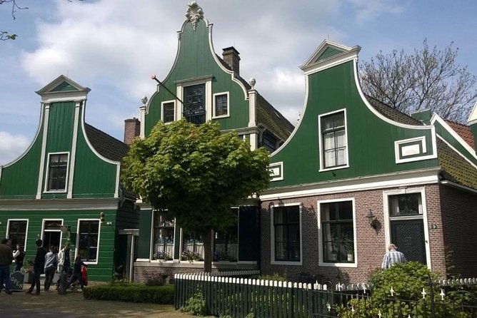 Zaanse Schans 3-Hour Private Tour from central Amsterdam, Airport or Port - Zaanse Schans: the Dutch postcard you can actually walk through