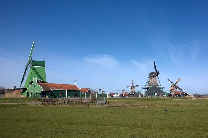 Zaanse Schans 3-Hour Private Tour from central Amsterdam, Airport or Port - Stop 2: Kooijman souvenirs and the clogs workshop