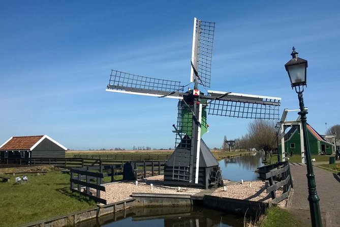 Zaanse Schans 3-Hour Private Tour from central Amsterdam, Airport or Port - Stop 4: Molen De Kat working paint mill and the climb