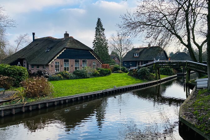 Zaanse Schans and Giethoorn Small-Group Tour with Hotel Pick-Up - Price and value: what you’re really paying for