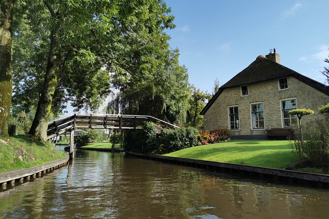 Zaanse Schans and Giethoorn Unique Day Trip with Boat Cruise - Comfort, group size, and timing details that make or break the day