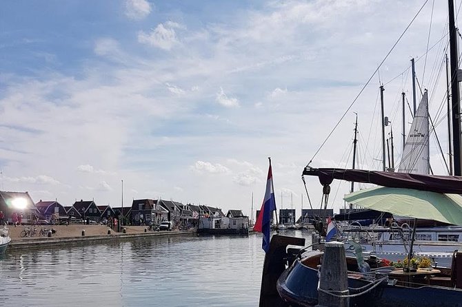 Zaanse Schans and Volendam Private Tour – Clogs, Cheese and More - Timing and Crowd Reality: How to Avoid the Worst of Zaanse Schans