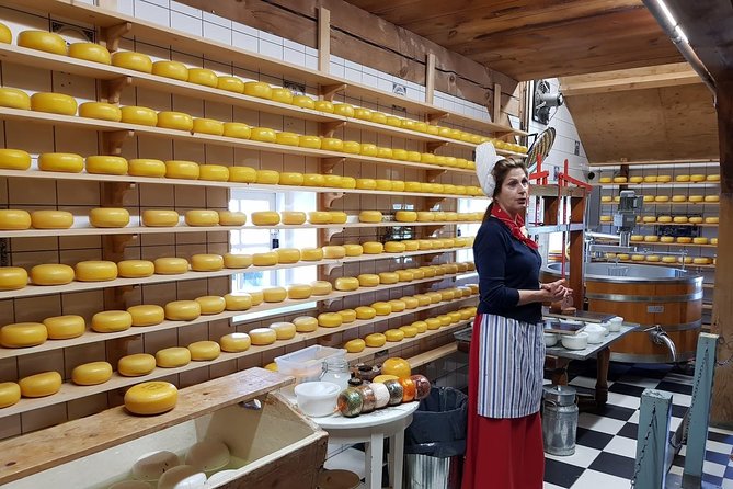 Zaanse Schans and Volendam Private Tour – Clogs, Cheese and More - The Guide Can Make (or Break) the Day