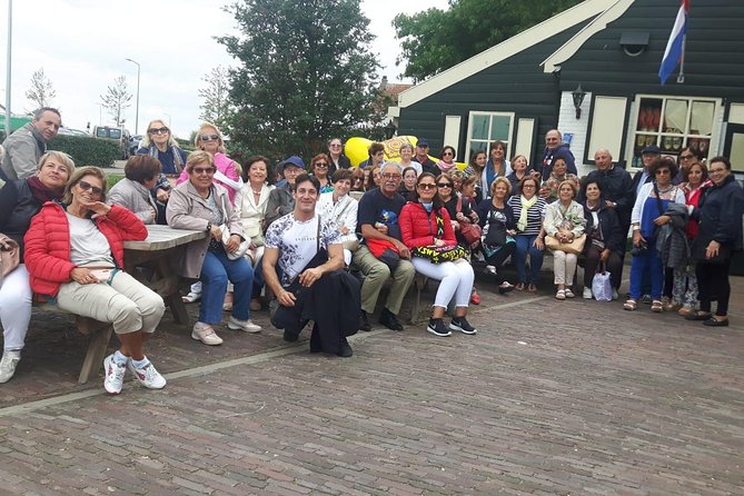 Zaanse Schans windmill tour with Italian guide - Specerijenmagazijn Indies Welvaren: the spice mill demo that gives the route meaning