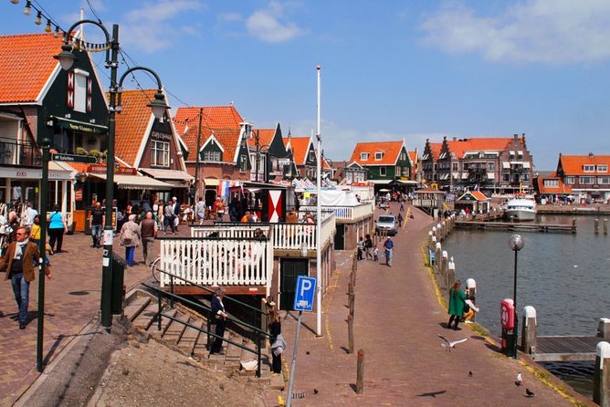 Zaanse Schans Windmills and Volendam Small-Group Tour from Amsterdam - Meeting at Overhoeksplein 51 and what the 9:15 start changes