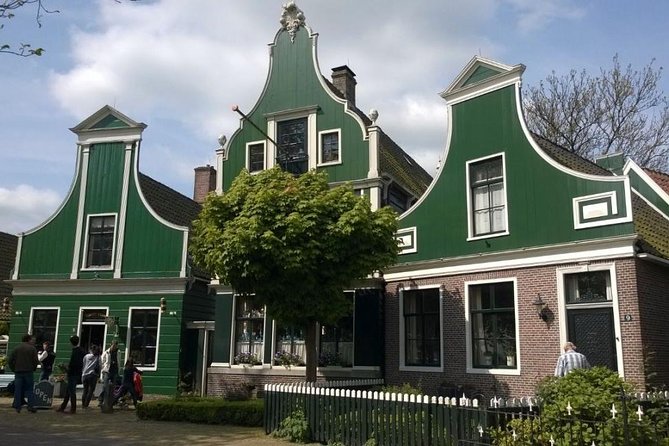 Zaanse Schans Windmills, Clogs and Dutch Cheese Small-Group Tour from Amsterdam - Stop 4: Catharina Hoeve cheese farm presentation and tasting